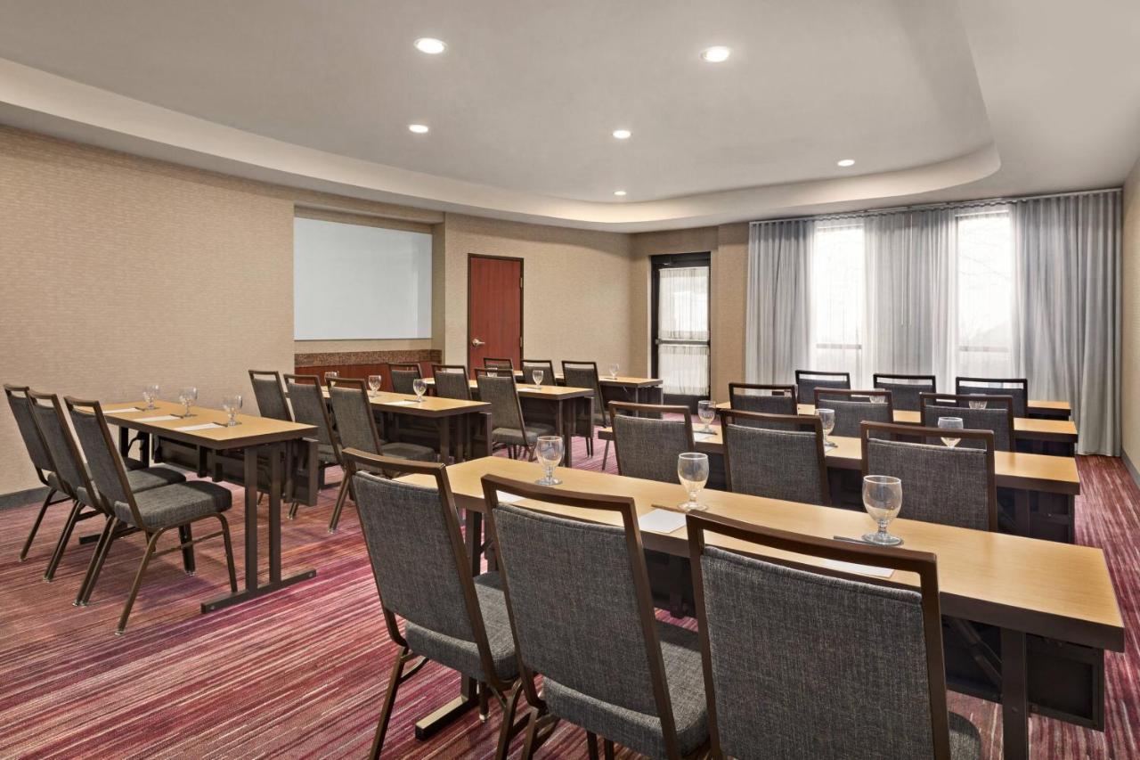 คอร์ตยาร์ด แซคราเมนโต ฟอลซัม Hotel ภายนอก รูปภาพ